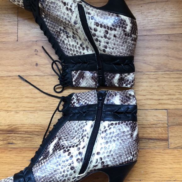 Stunning vintage Cynthia Vincent open toe booties!!! - Picture 5 of 8